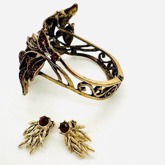 Rhinestone Watch Bracelet & Topaz Earrings - Picture 13 of 14